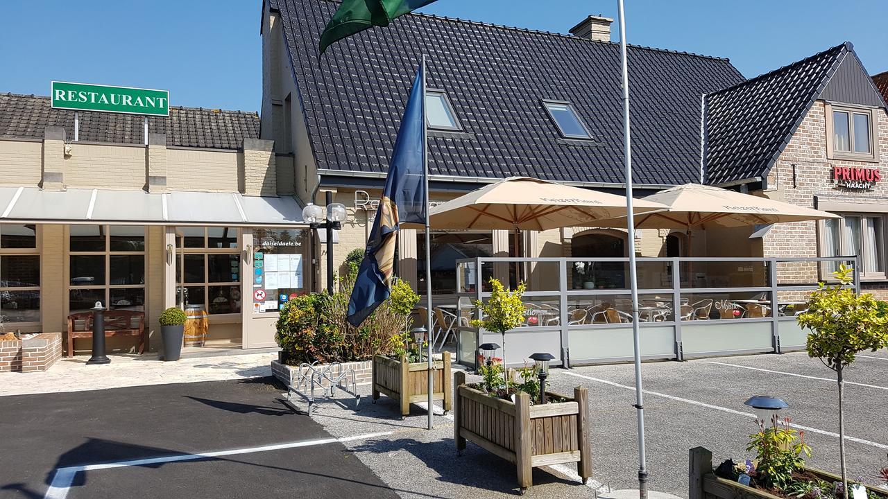 Hostellerie Daiseldaele Dadizele Eksteriør billede